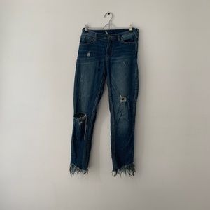 frayed hem jeans